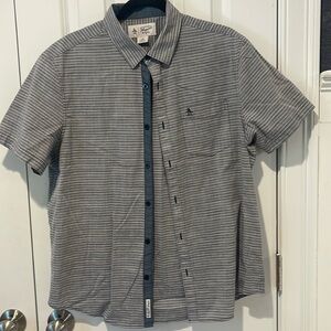 Men’s short sleeve shirt